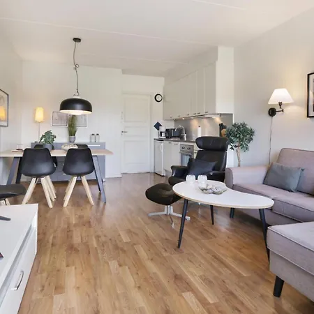 Daire Moderne Og Paen Sj3221 Henne Strand